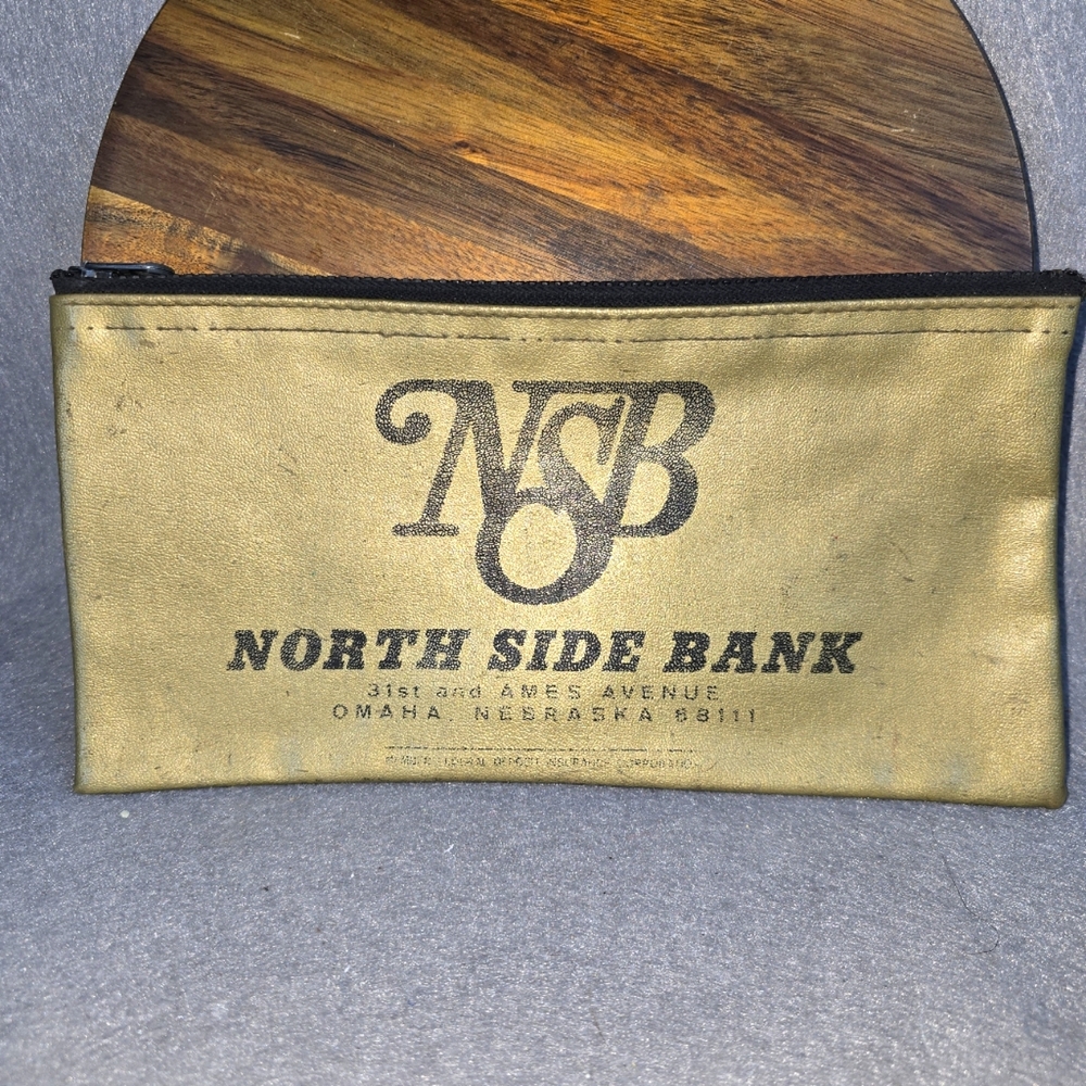 Vintage gold bank bag / Pouch